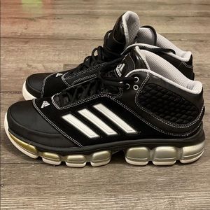 Adidas Post Up 1.5 basketball shoes Men’s 9.5 New